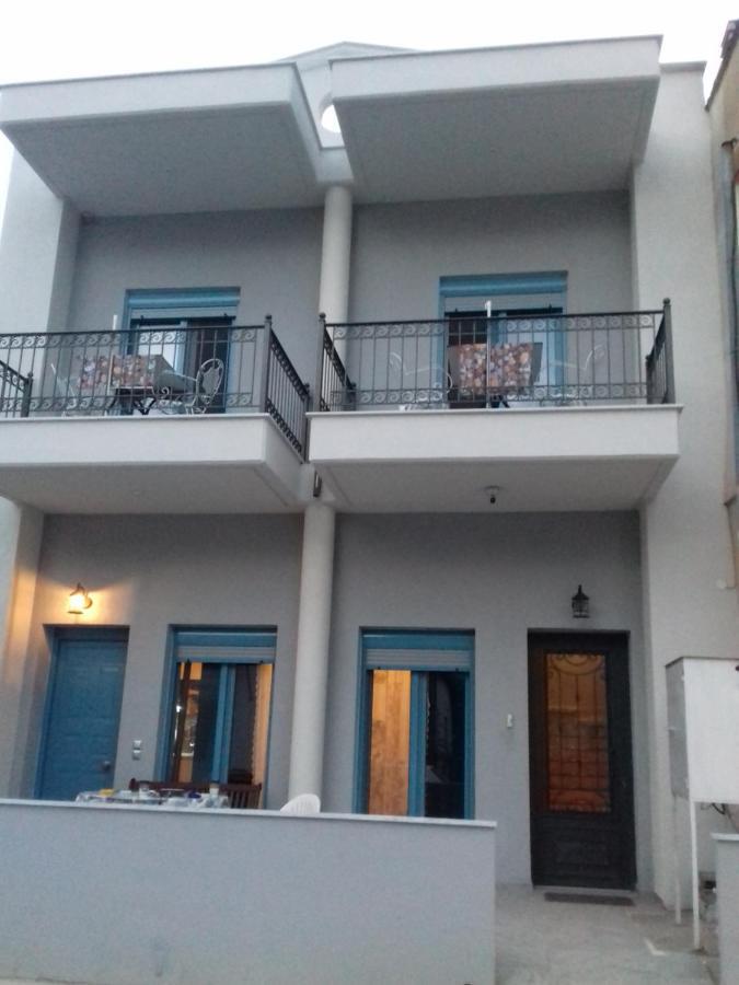 Kostas Family *